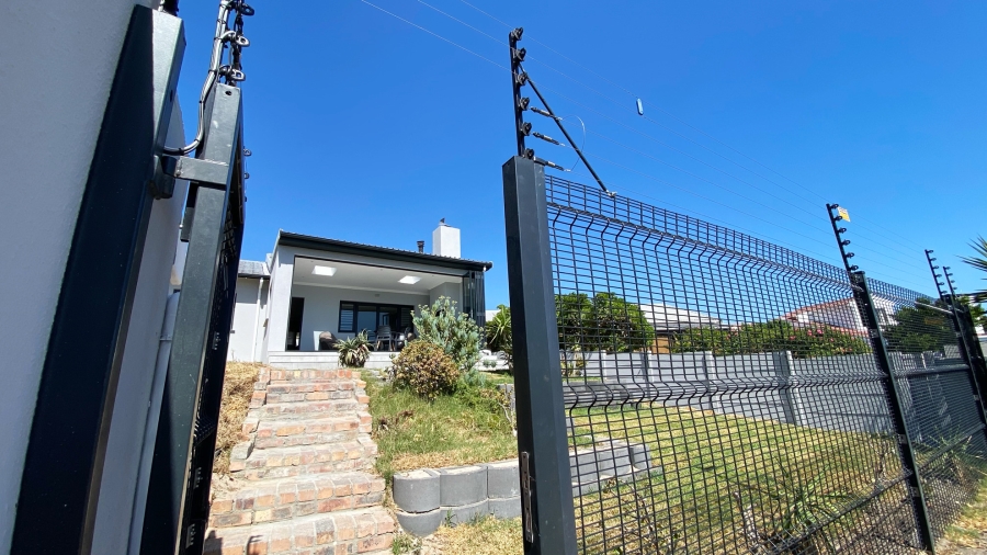 3 Bedroom Property for Sale in Melkbosstrand Central Western Cape